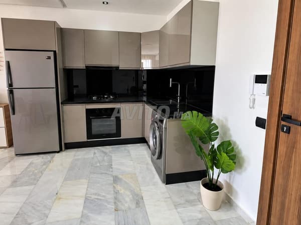 Nouveau studio meublé Roches Noires