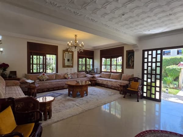 Villa in vendita in vendita a Hay Elbarid