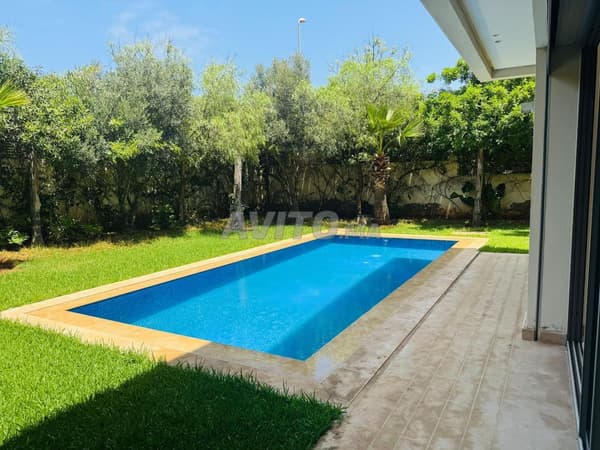 TE HUUR MODERNE VILLA IN AIN DIAB