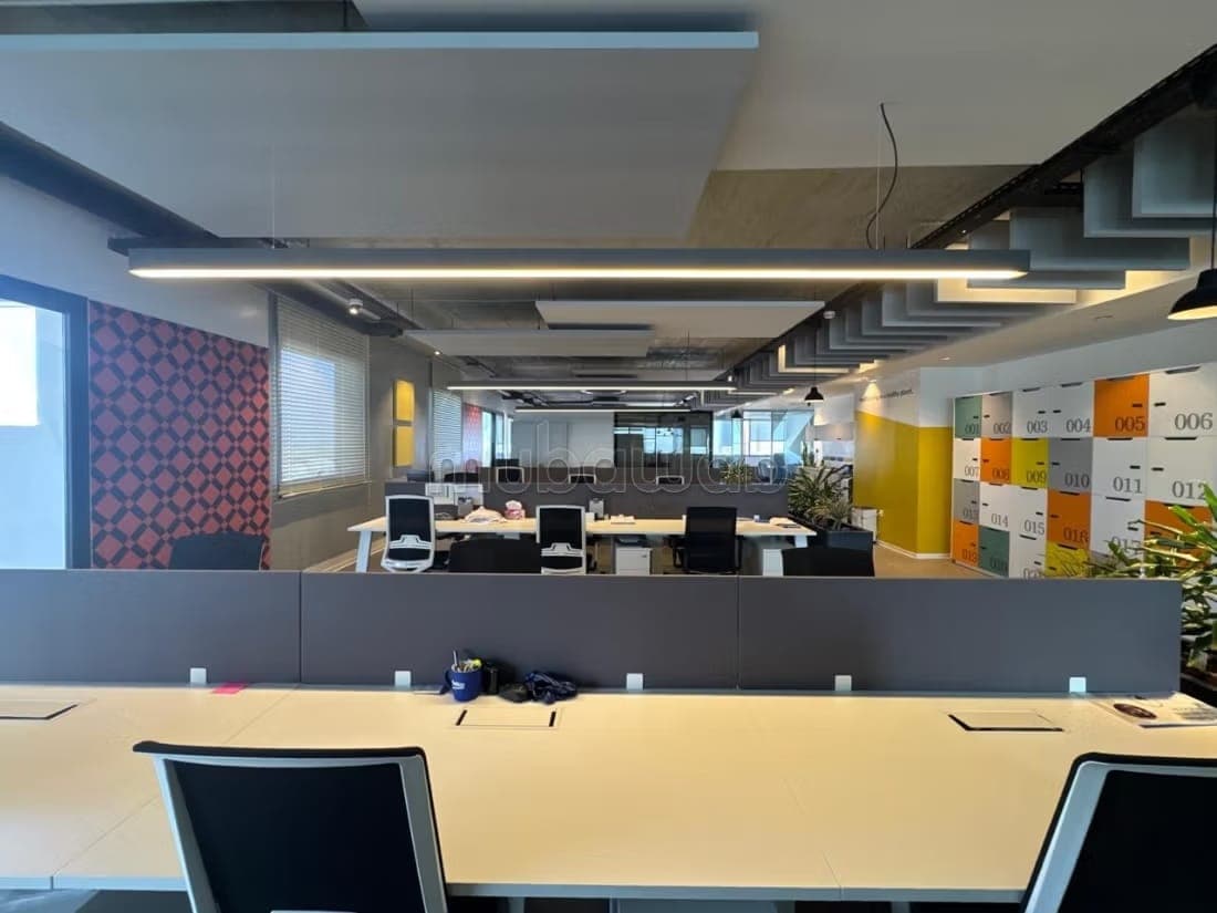 Bureau prime aménagé de 450 m² en location sur CFC