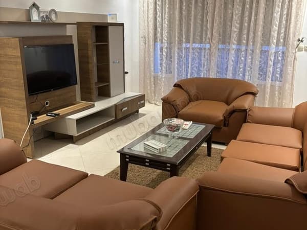 Apartment for rent in Hassan city center. 3 large rooms. Well furnished