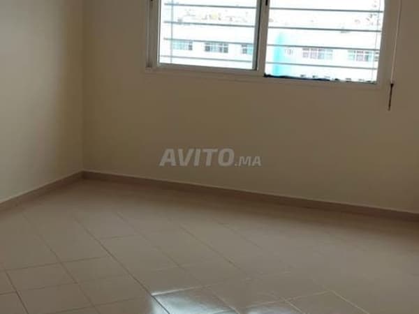 Leeg appartement met twee slaapkamers in Wifak