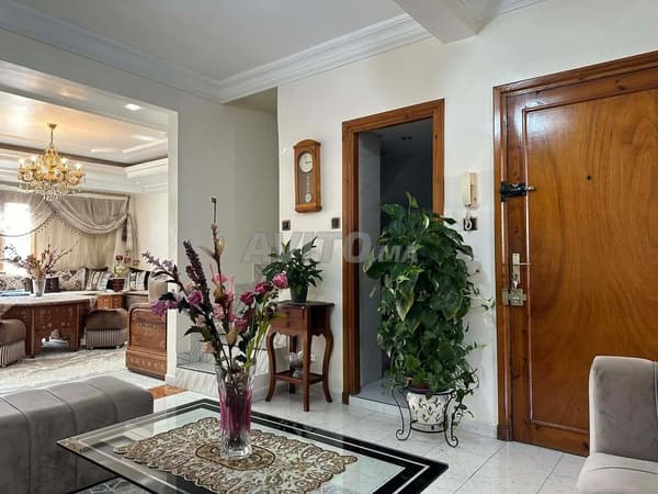 Apartment for sale 140 m² in Casablanca
