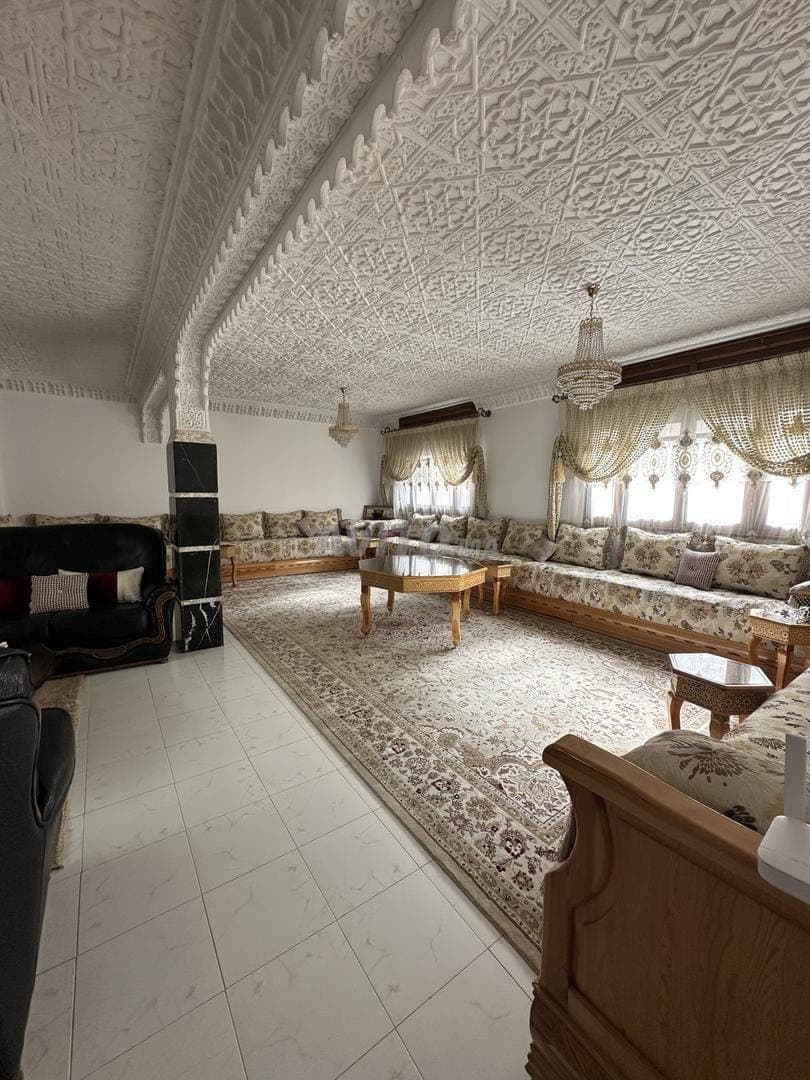 Maison familiale meublée à Hay Al Andalous