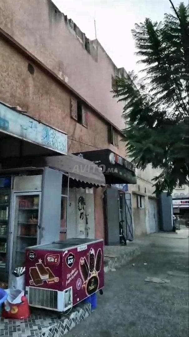 منزل استثماري للبيع في القنيطرة، في حي سكني.