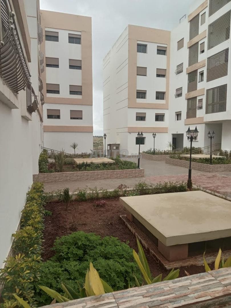 Appartement à louer 118m² à Victoria Bouskoura