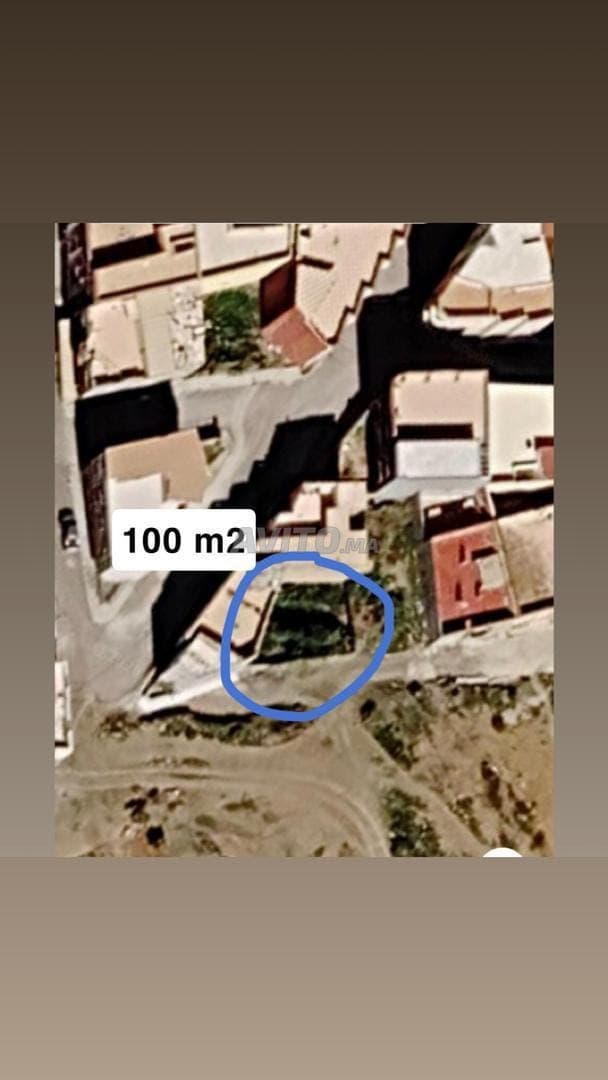 Terrain 100 m² à Bni Bouayach