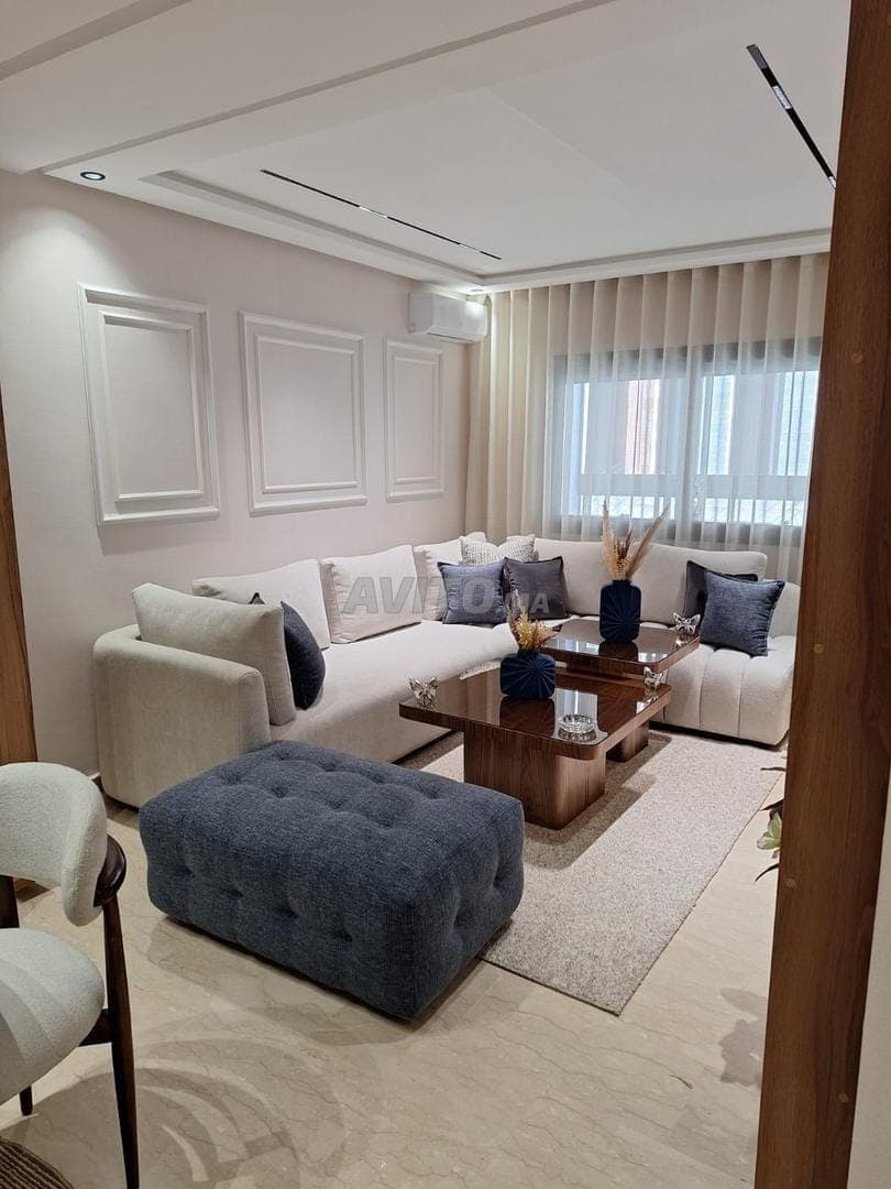 FURNISHED STUDIO FOR RENT – Rue du Marché
