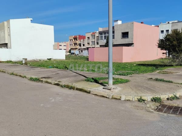 283 m² zone villa 3 façades à l'oasis