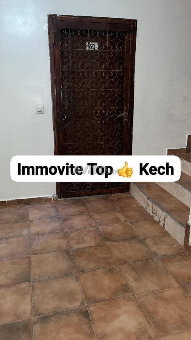 Appartement 3ème étage avec ascenseur, 58 m², prix 48 millions, résidence avenue Gemmassa