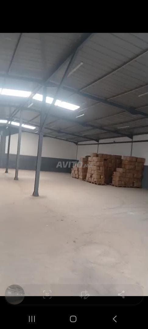 Hangars à louer, Tit Mellil