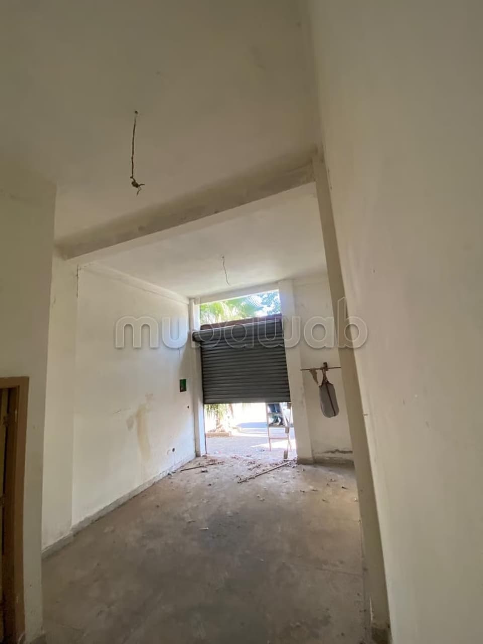 محل تجاري للبيع بضربة