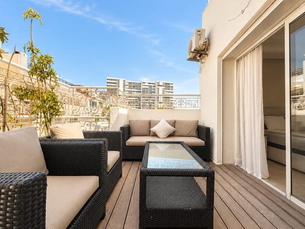 Appartement 190 m² te huur in Casablanca Racine
