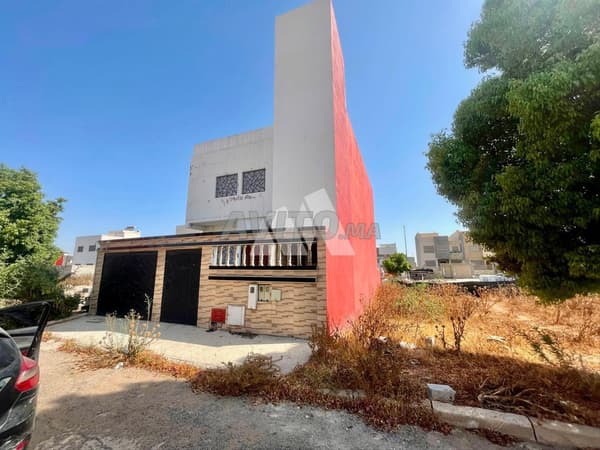 Villa 200m² 6 bedrooms for rent in Berrechid MZ-503221