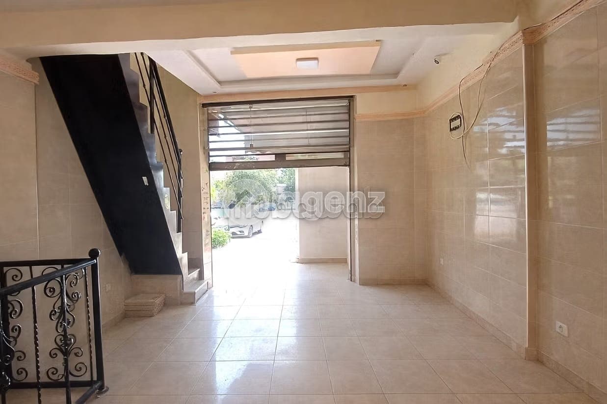 Commerce à vendre 59 m² Sidi Youssef Marrakech