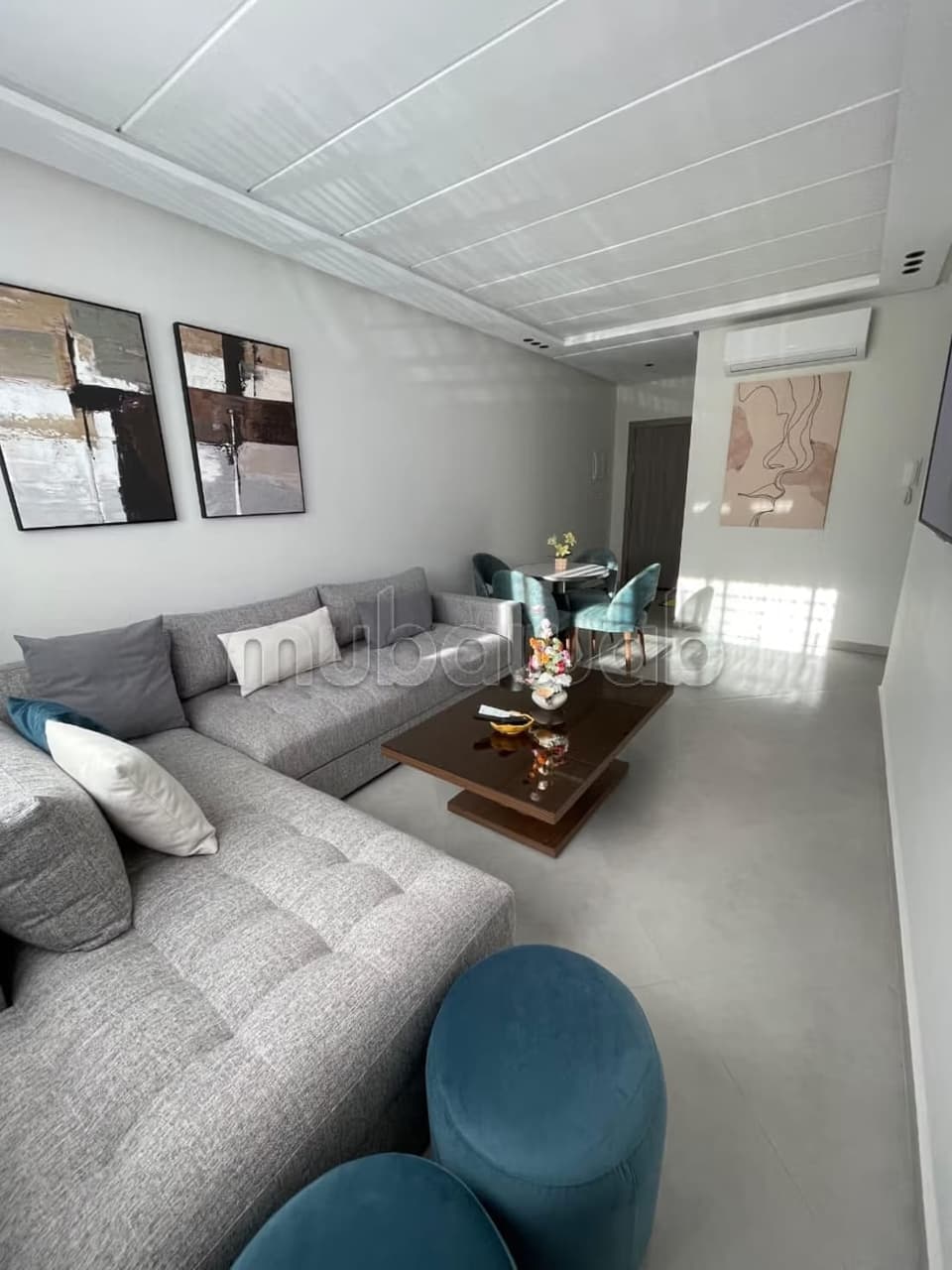 Location d'un appartement à Du Golf. 3 chambres agréables. Bien meublé