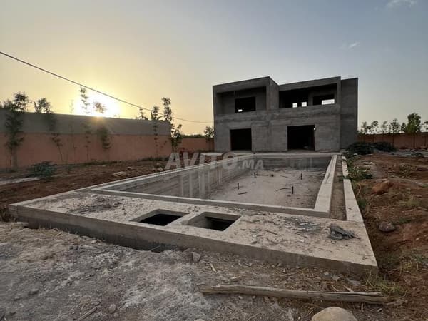 Villa met zwembad te koop – 2 000 m² Ourika