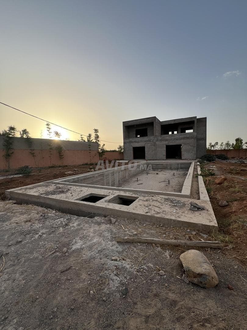 Villa met zwembad te koop – 2 000 m² Ourika