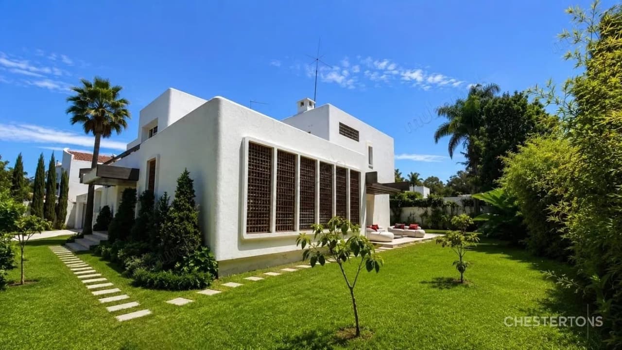 Uitzonderlijke Villa in Haut Agdal te Koop Genesteld in Groene Omgeving van 1000 m2