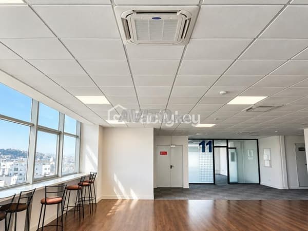 Bureau de 520 m² à Tanger