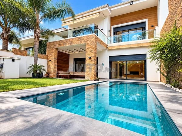 Villa vide entièrement rénovée à louer
