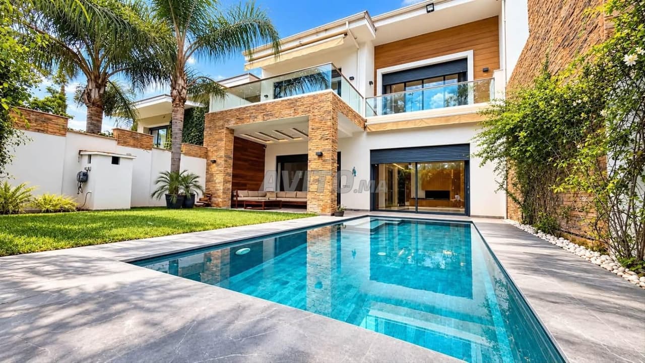 Villa vide entièrement rénovée à louer