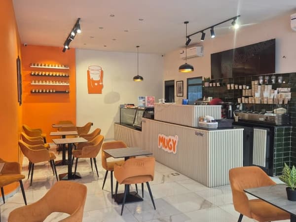 Cesión de fondo de comercio de una cafetería en Val Fleuri