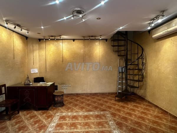 Local Commercial de 45 m² avec Mezzanine à Racine