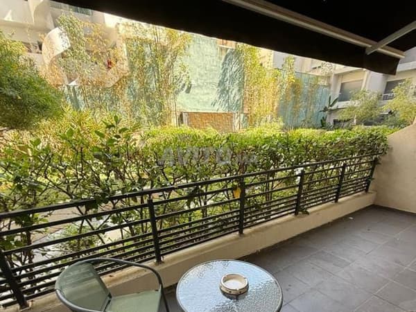 Studio meublé neuf avec terrasse en location