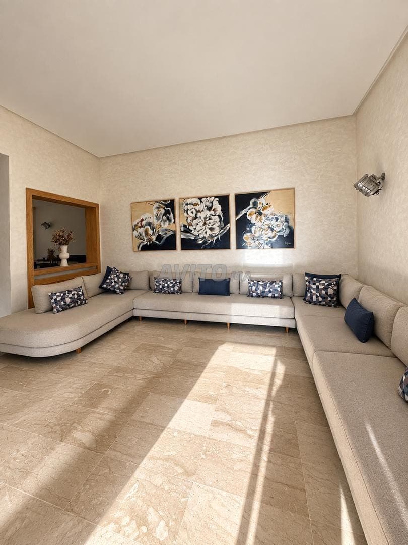 🏡 للإيجار – فيلا مفروشة بسخيرات الشاطئ