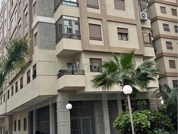 شقة للكراء بمرجان طريق الرباط