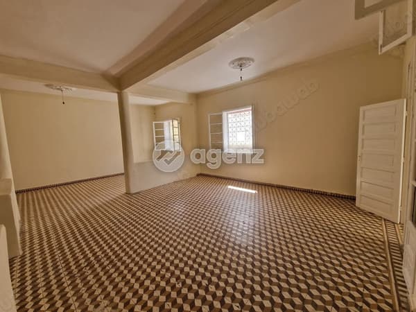 Maison à vendre 103 m², 6 chambres Lotissement Saramito Meknès