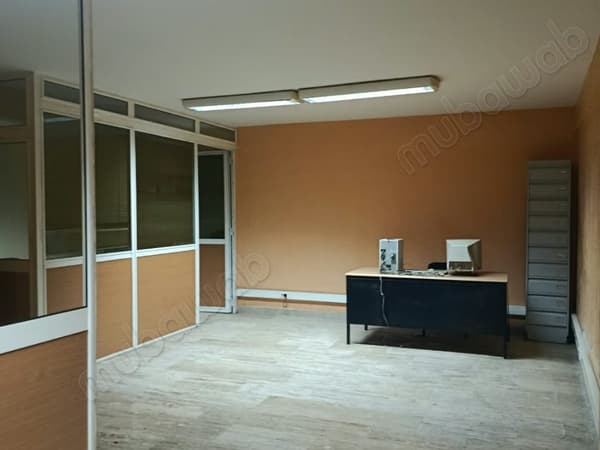 À vendre – bureau de 55 m² sur bd de la résistance