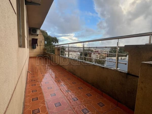 Appartement avec Terrasse à louer à Moujahidin