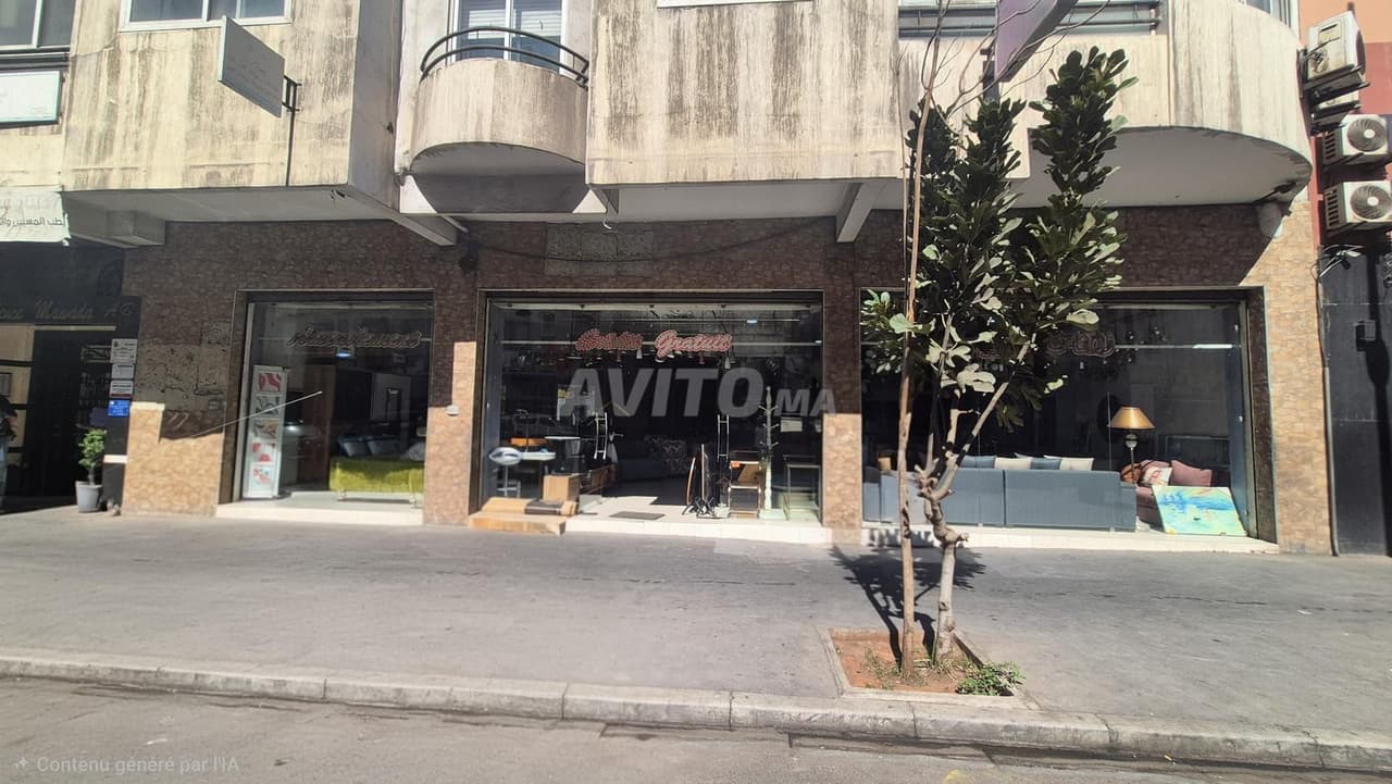 Local junto a Pizza Hut