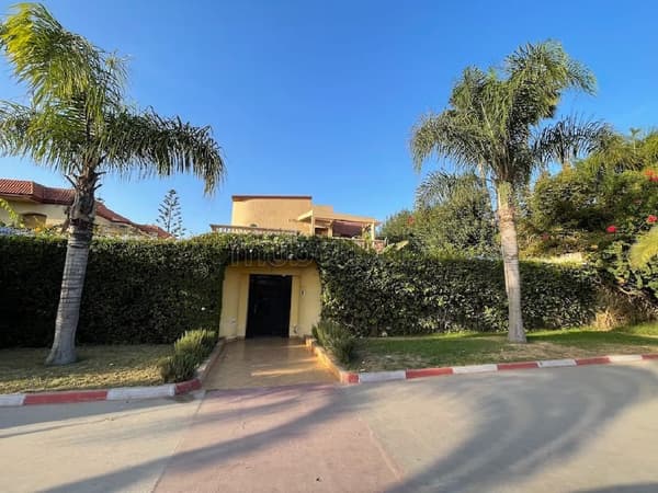 Villa a vendre front commercial Exclusivité 703m2