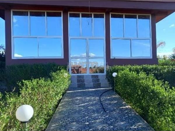 Fattoria attrezzata e ben curata in vendita a Tiflet