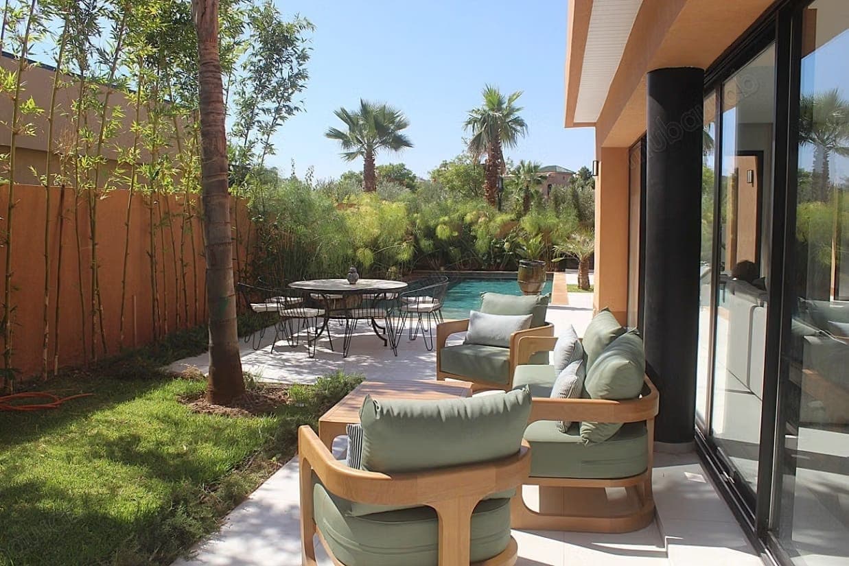 Luxury furnished villa for sale