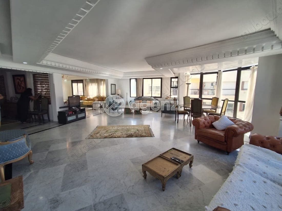 Appartement à vendre 233 m², 3 chambres Racine Casablanca