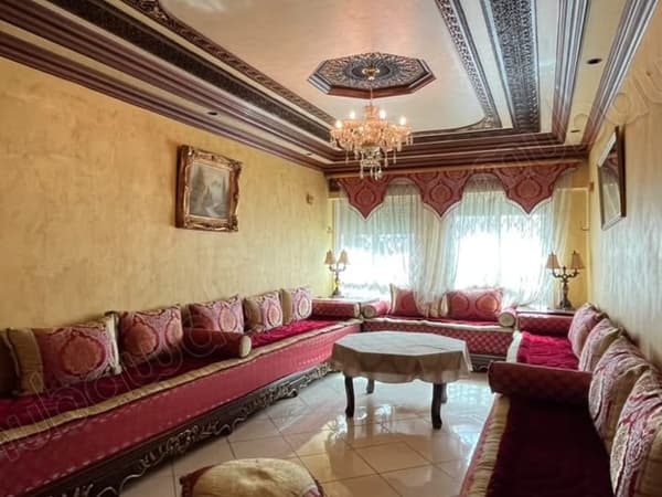 Bal appartement spacieuse de location à Nejma