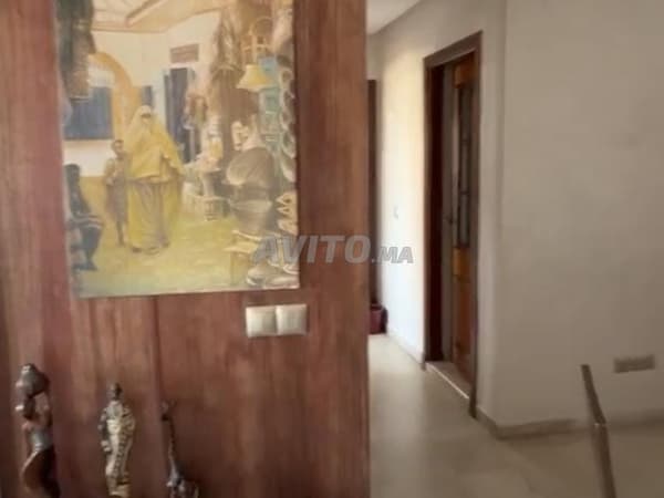 شقة للكراء على بعد دقيقتين من محطة القطار فائق السرعة