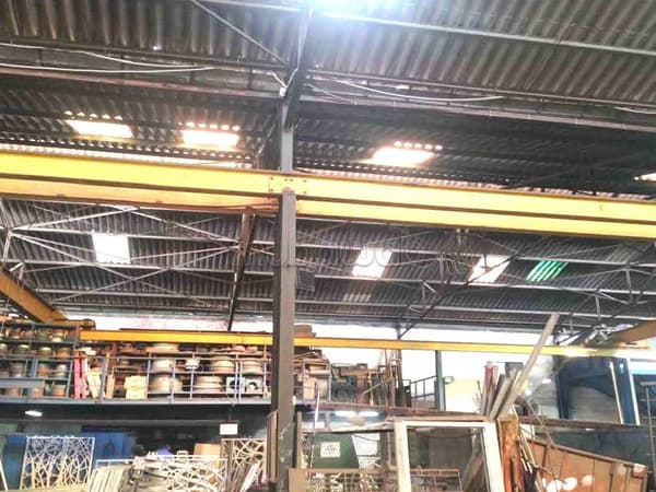 Local industriel de 2346m² à Ain Sebaa