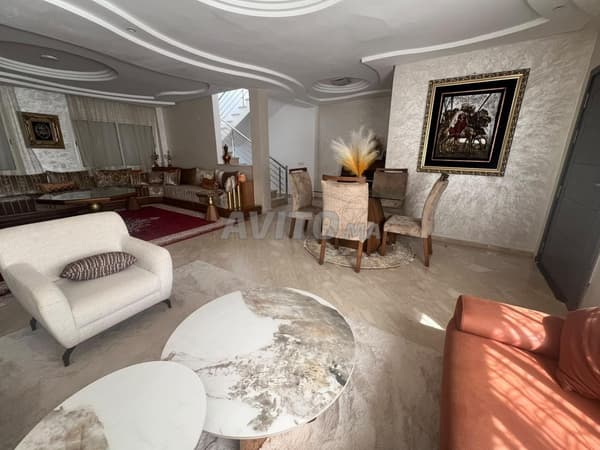 Hay Riad mooie villa te huur in sector 14