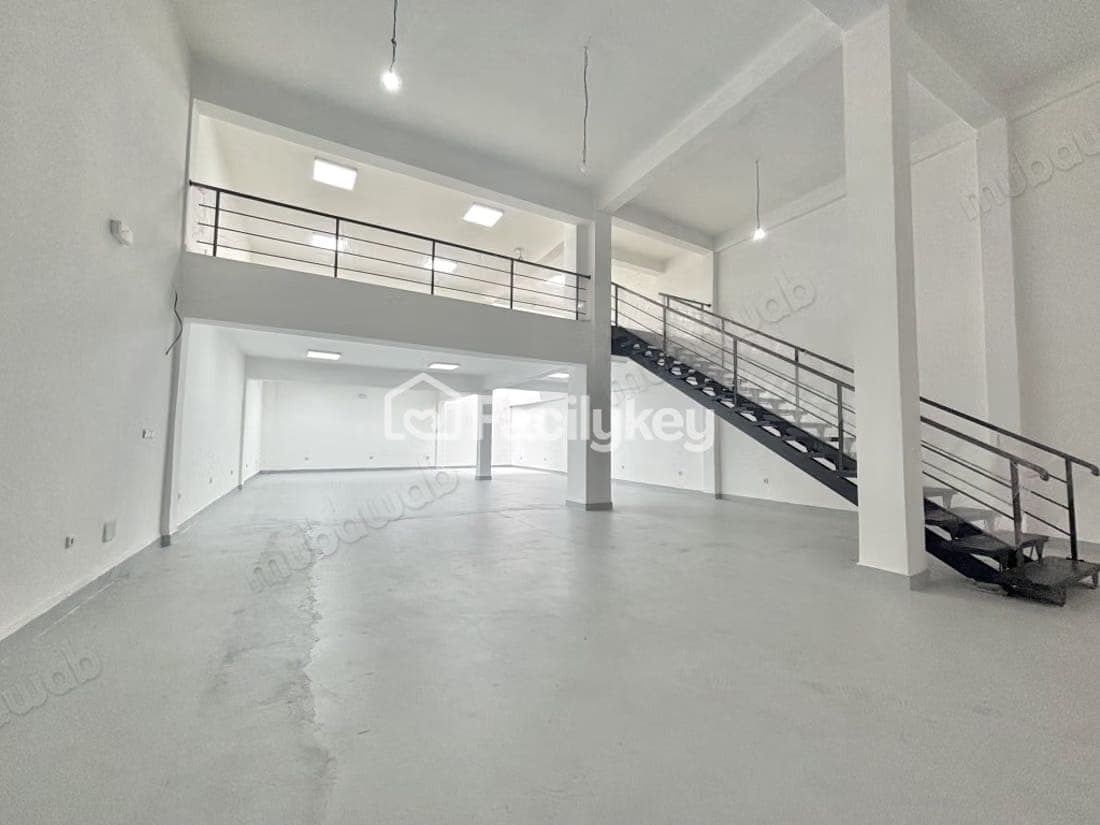 Commerciële ruimte 420 m² in Casablanca