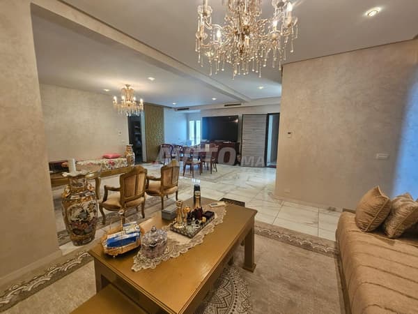 Appartement à vendre 159 m² à L'oasis