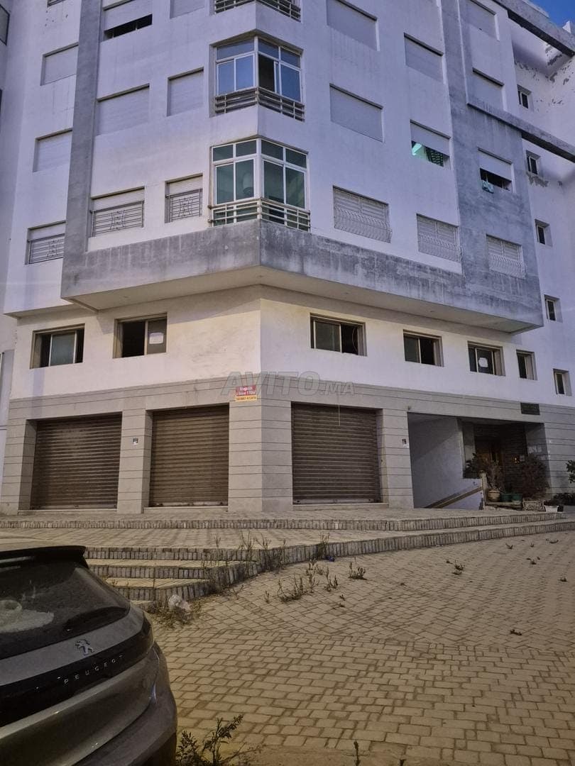 Commercial shop for rent in Heddada