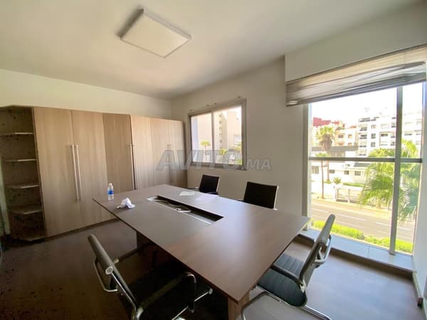 PLATEAU DE BUREAU AMÉNAGÉ 63M BOURGOGNE