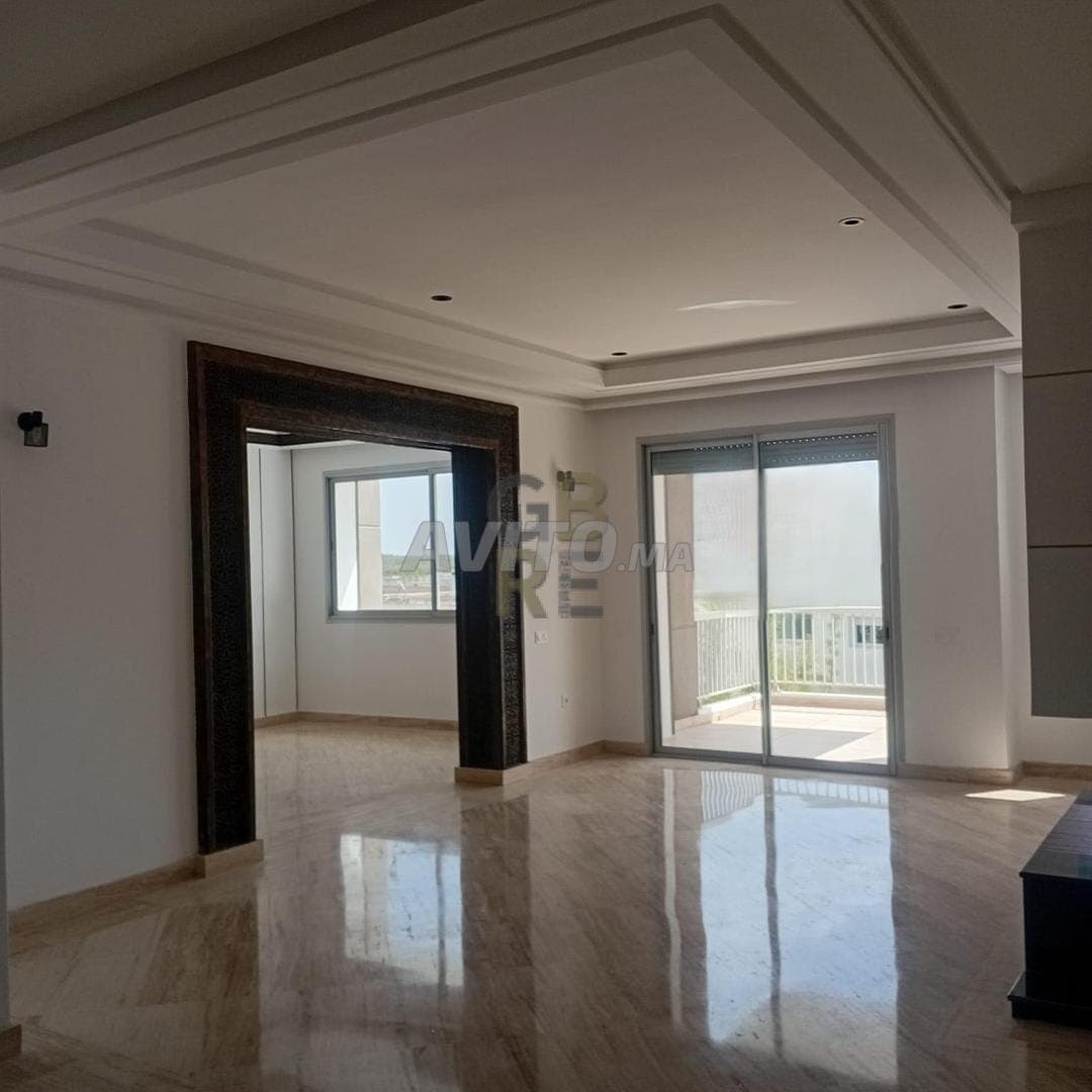 Bel Appartement Avec Terrasse à Hay Riad