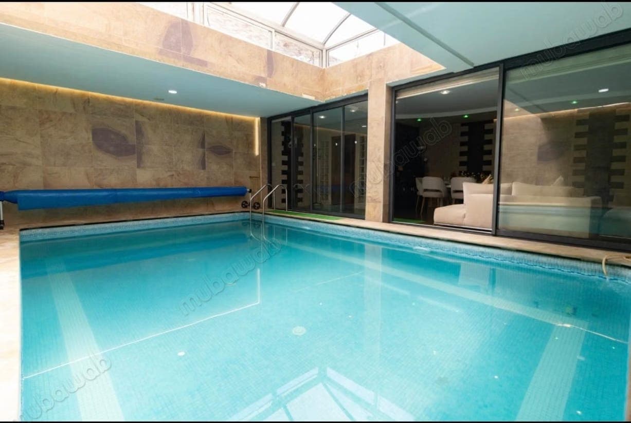 Magnifique Villa à louer vide ou meublé Aindiab avec piscine couverte