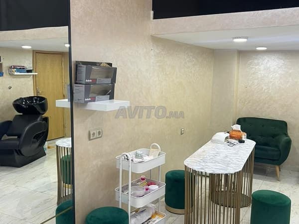 Beauty salon for rent in Ain Chok